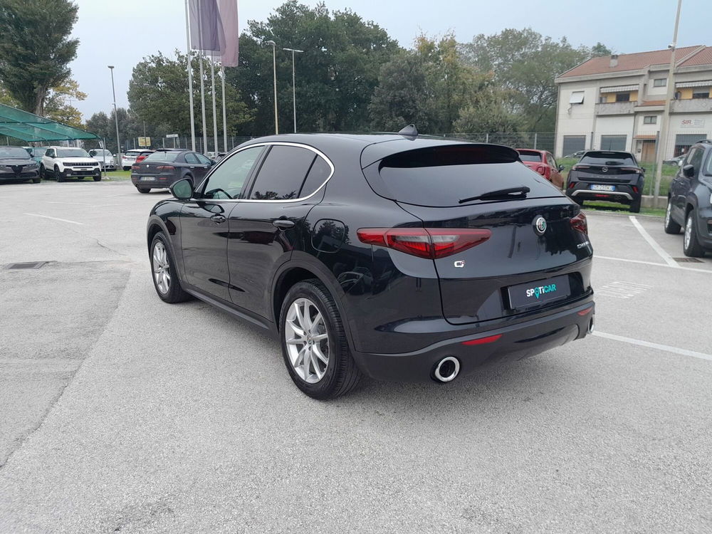 Alfa Romeo Stelvio usata a Ancona (7)