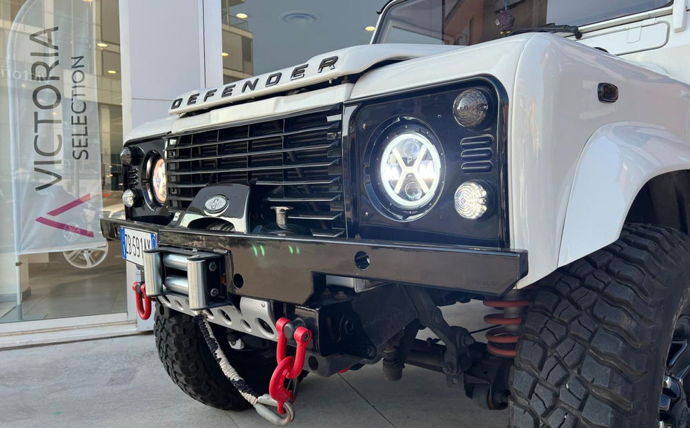 Land Rover Defender usata a Brescia (5)