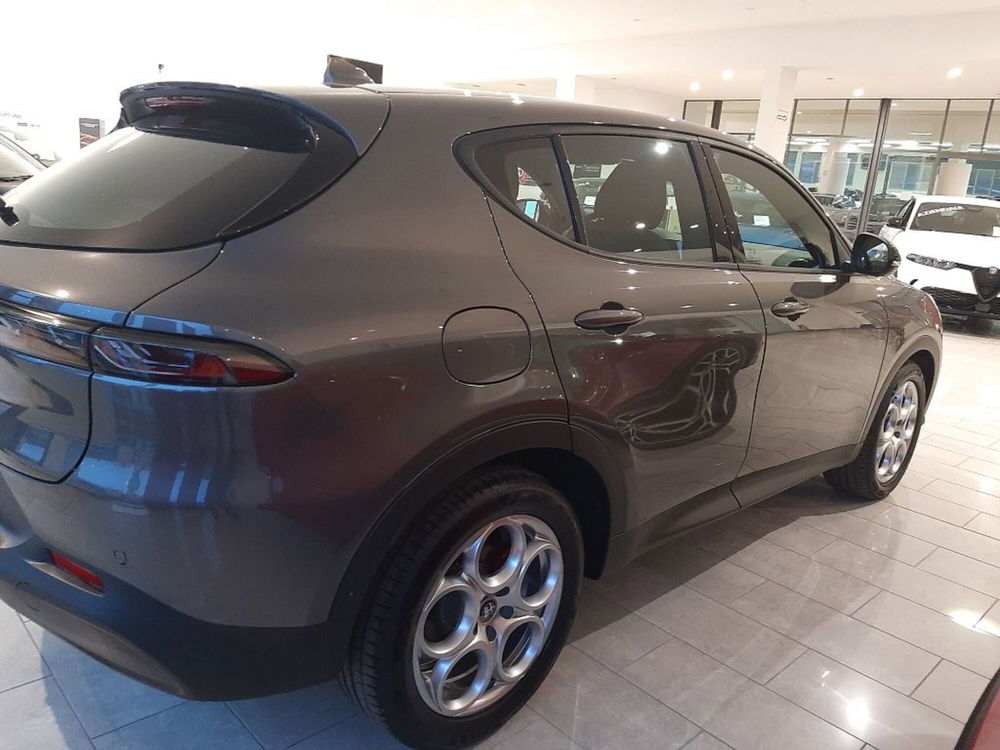 Alfa Romeo Tonale nuova a Siena (10)