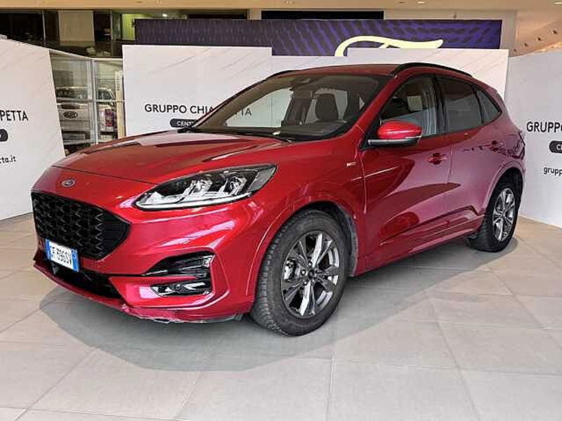 Ford Kuga 1.5 EcoBlue 120 CV 2WD ST-Line  del 2021 usata a Rende