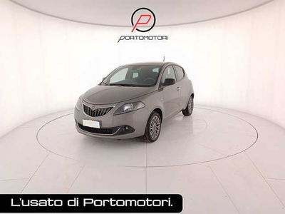 Lancia Ypsilon 1.0 FireFly 5 porte S&amp;S Hybrid Gold Plus del 2023 usata a Portogruaro