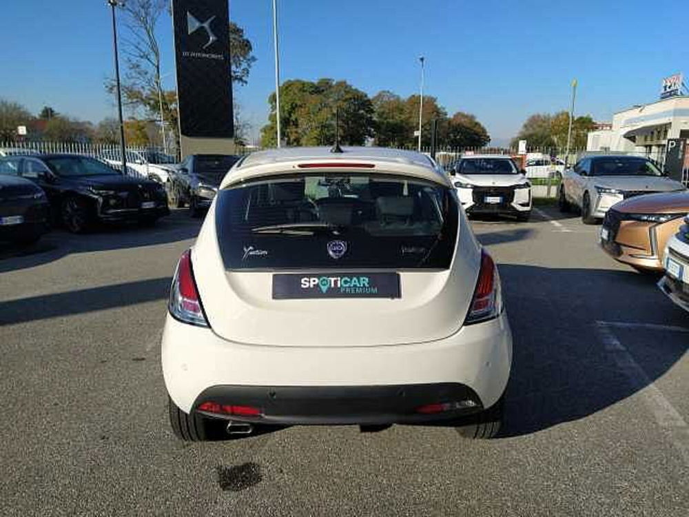 Lancia Ypsilon usata a Milano (6)