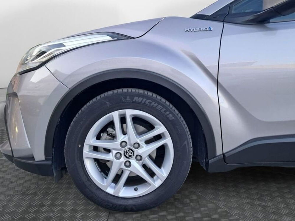 Toyota Toyota C-HR usata a Cagliari (8)