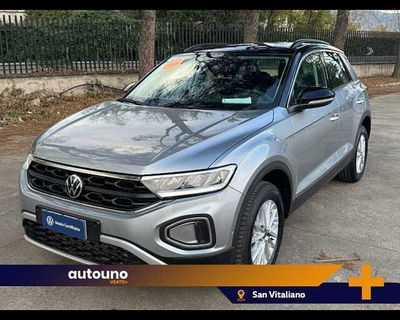 Volkswagen T-Roc 1.5 tsi Life dsg nuova a Pozzuoli