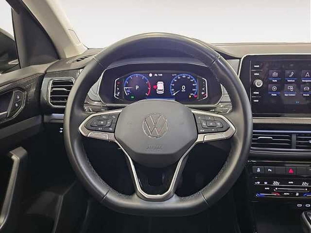 Volkswagen T-Cross usata a Lecco (11)