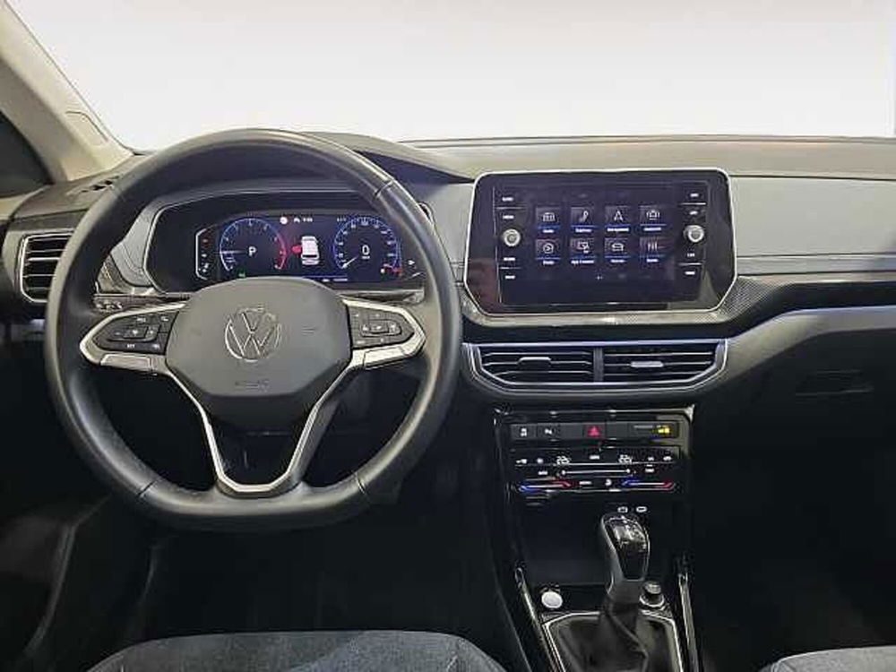 Volkswagen T-Cross usata a Lecco (9)