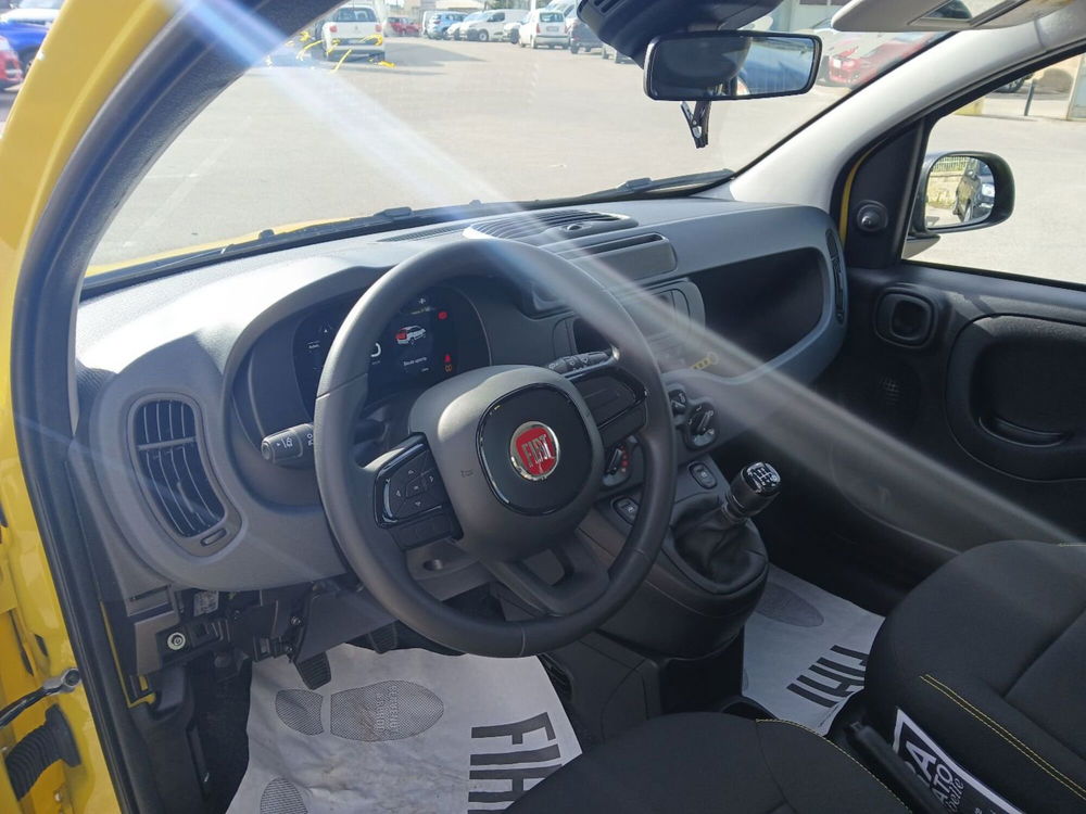 Fiat Panda Cross nuova a Brindisi (16)