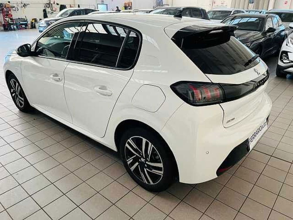 Peugeot 208 usata a Milano (4)