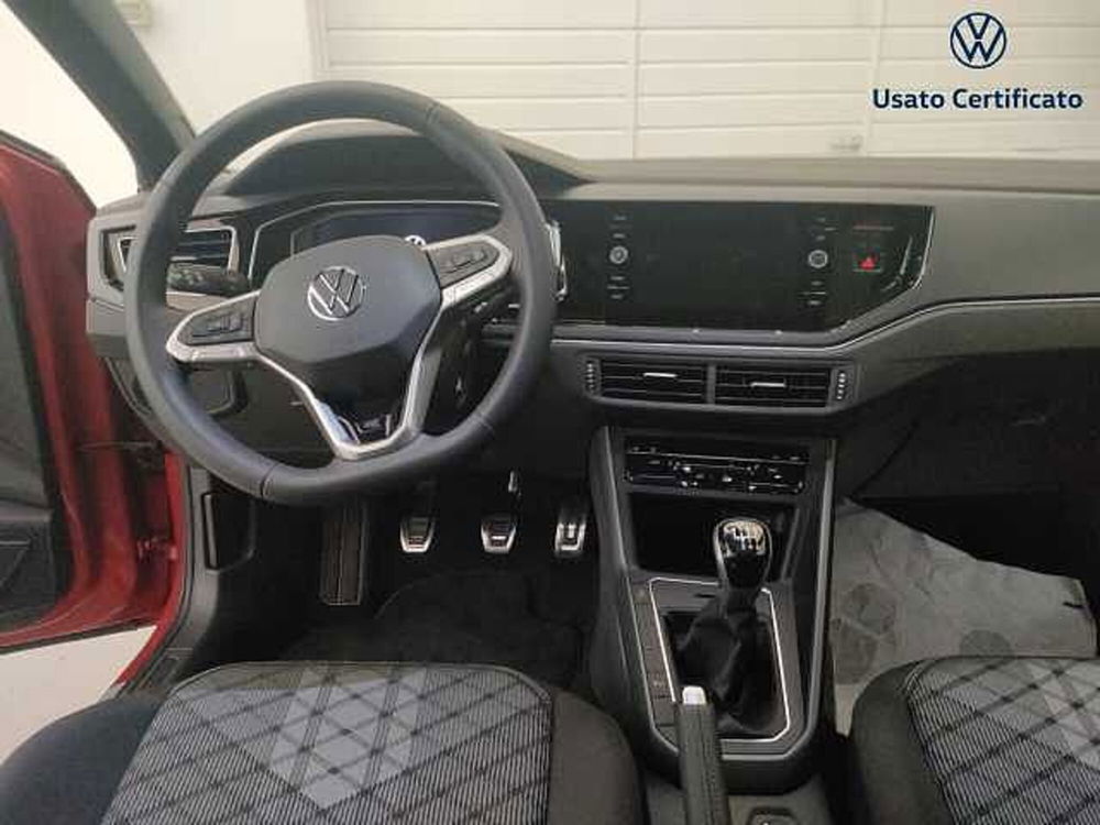 Volkswagen Taigo nuova a Varese (17)