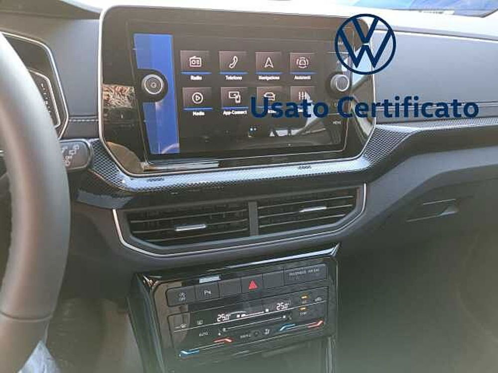 Volkswagen T-Cross nuova a Varese (14)