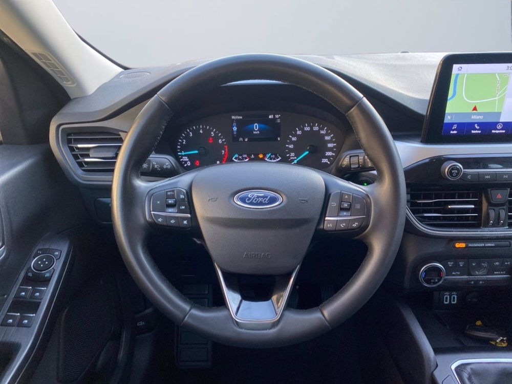 Ford Kuga usata a Milano (13)