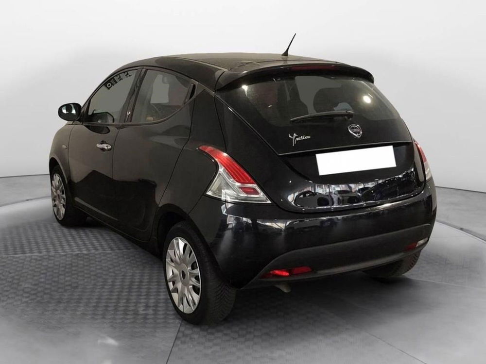 Lancia Ypsilon usata a Torino (5)