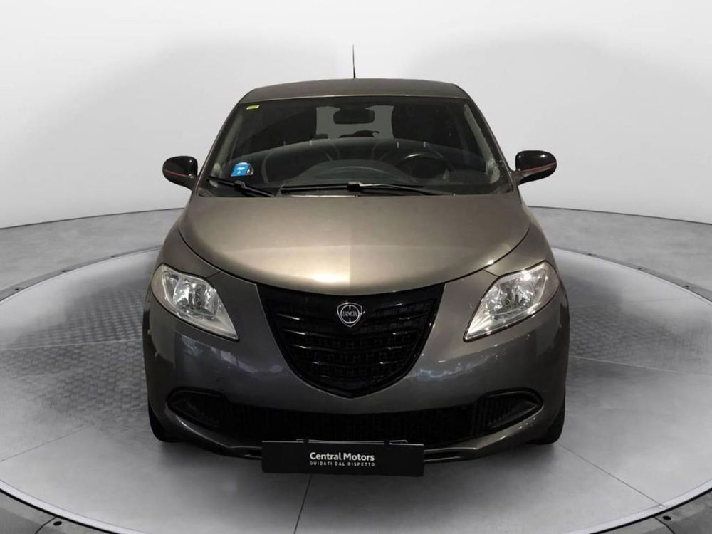 Lancia Ypsilon usata a Torino (2)