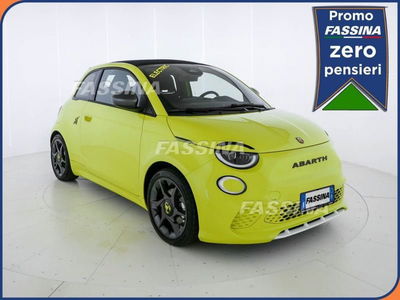 Abarth 500 Cabrio 1.4 Turbo T-Jet  del 2024 usata a Milano