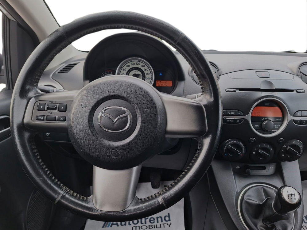 Mazda Mazda2 usata a Bari (9)