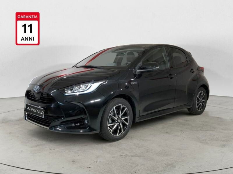 Toyota Yaris 1.5 Hybrid 5 porte Lounge del 2020 usata a Civate