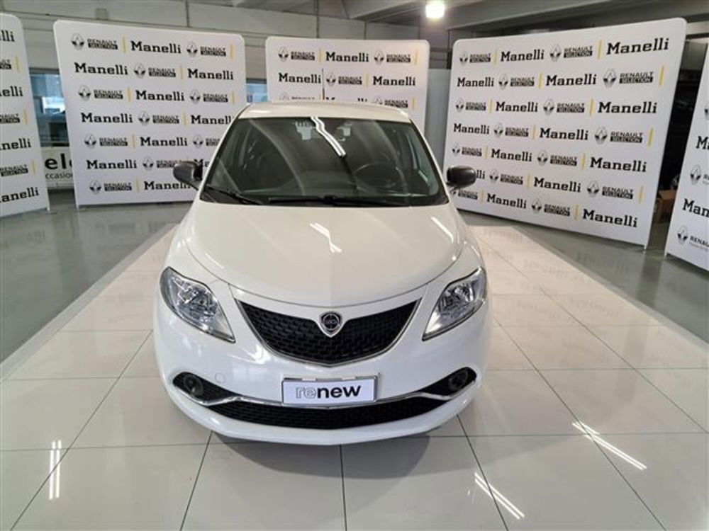 Lancia Ypsilon usata a Brescia (5)