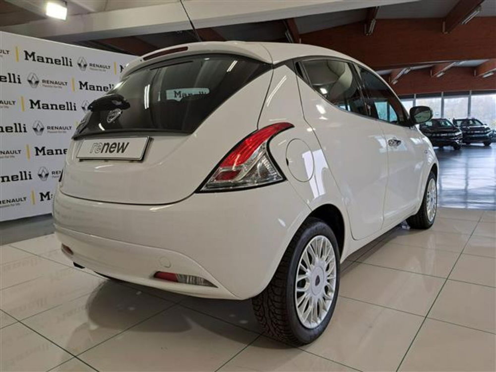 Lancia Ypsilon usata a Brescia (8)