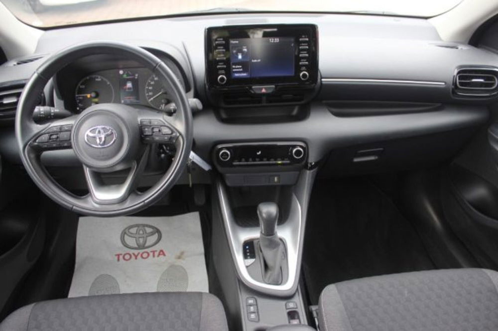 Toyota Yaris Cross usata a Roma (9)