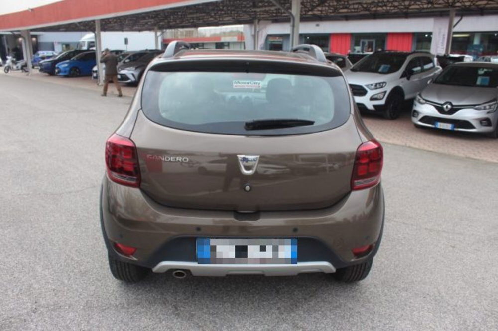 Dacia Sandero usata a Roma (5)