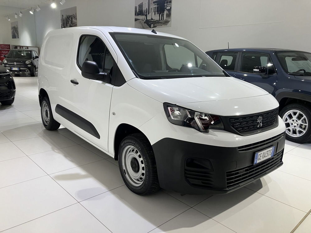 Peugeot Partner Furgone usata a Parma (3)