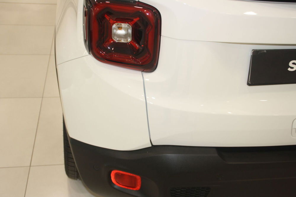 Jeep Renegade nuova a Catania (4)