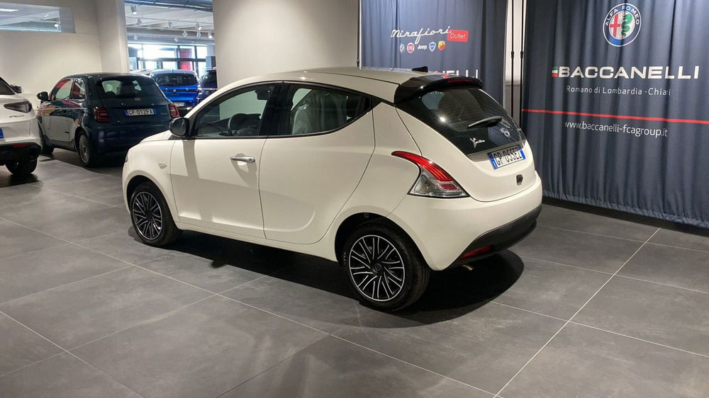 Lancia Ypsilon usata a Bergamo (2)