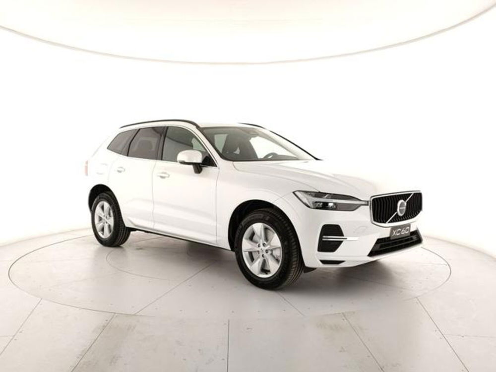 Volvo XC60 nuova a Modena (6)