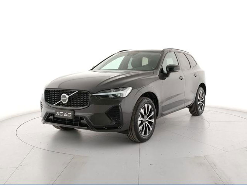 Volvo XC60 nuova a Modena (2)