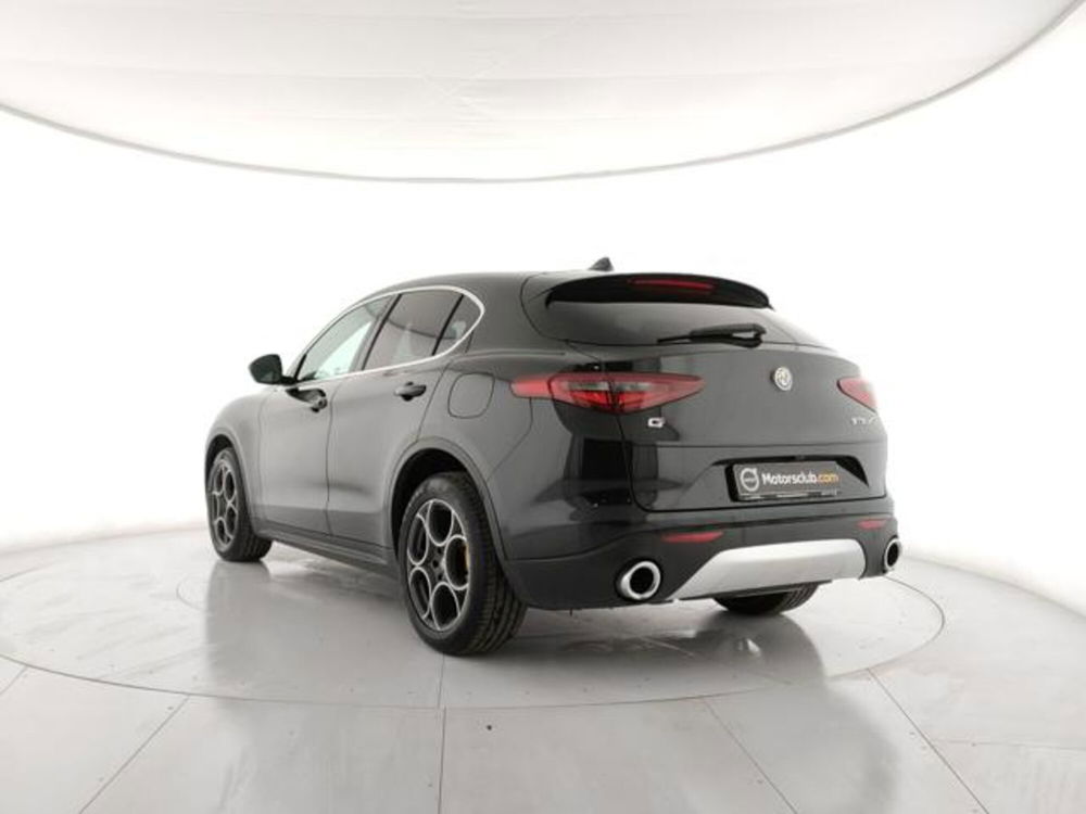 Alfa Romeo Stelvio usata a Modena (3)