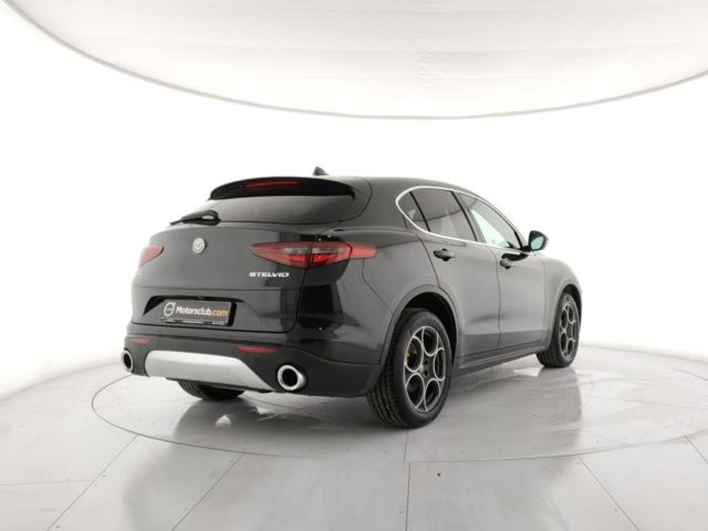 Alfa Romeo Stelvio usata a Modena (5)