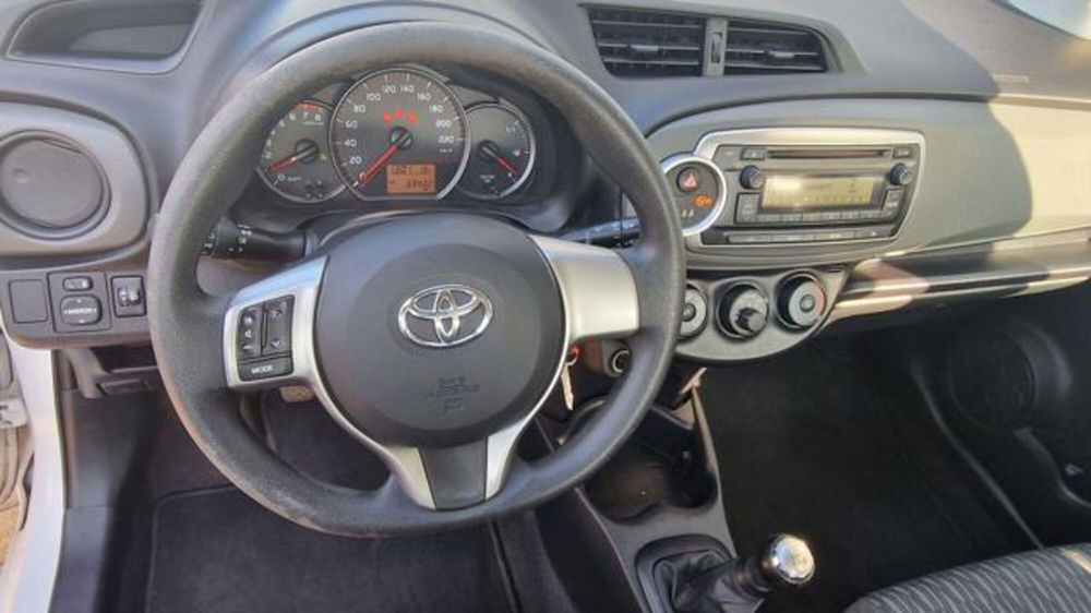 Toyota Yaris usata a Milano (8)