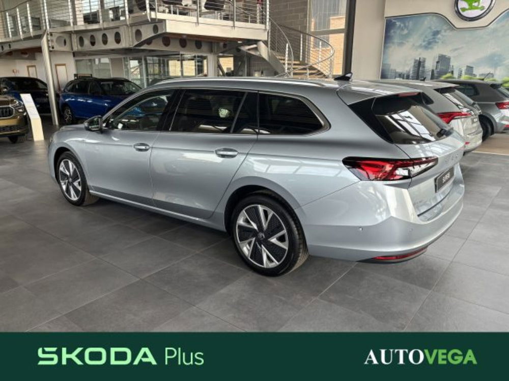 Skoda Superb nuova a Vicenza (2)