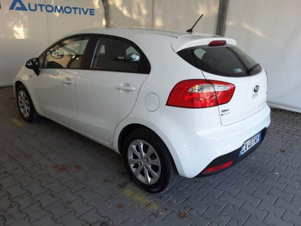 Kia Rio usata a Firenze (11)