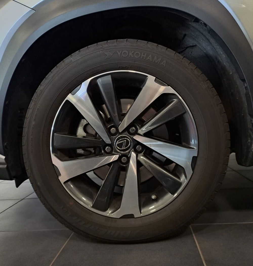 Lexus NX usata a Lecco (9)