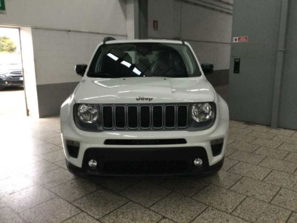 Jeep Renegade nuova a Lecce