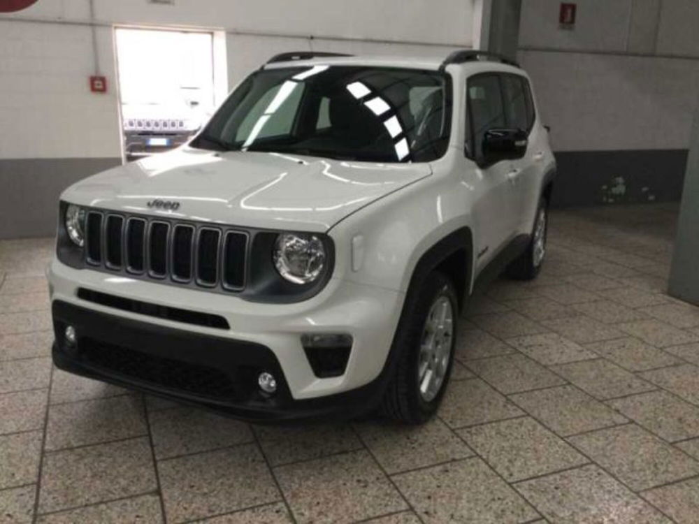 Jeep Renegade nuova a Lecce (3)