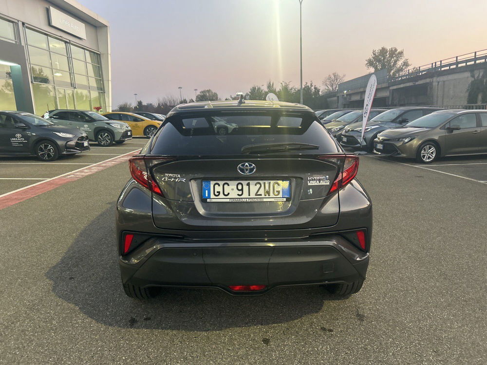 Toyota Toyota C-HR usata a Milano (5)