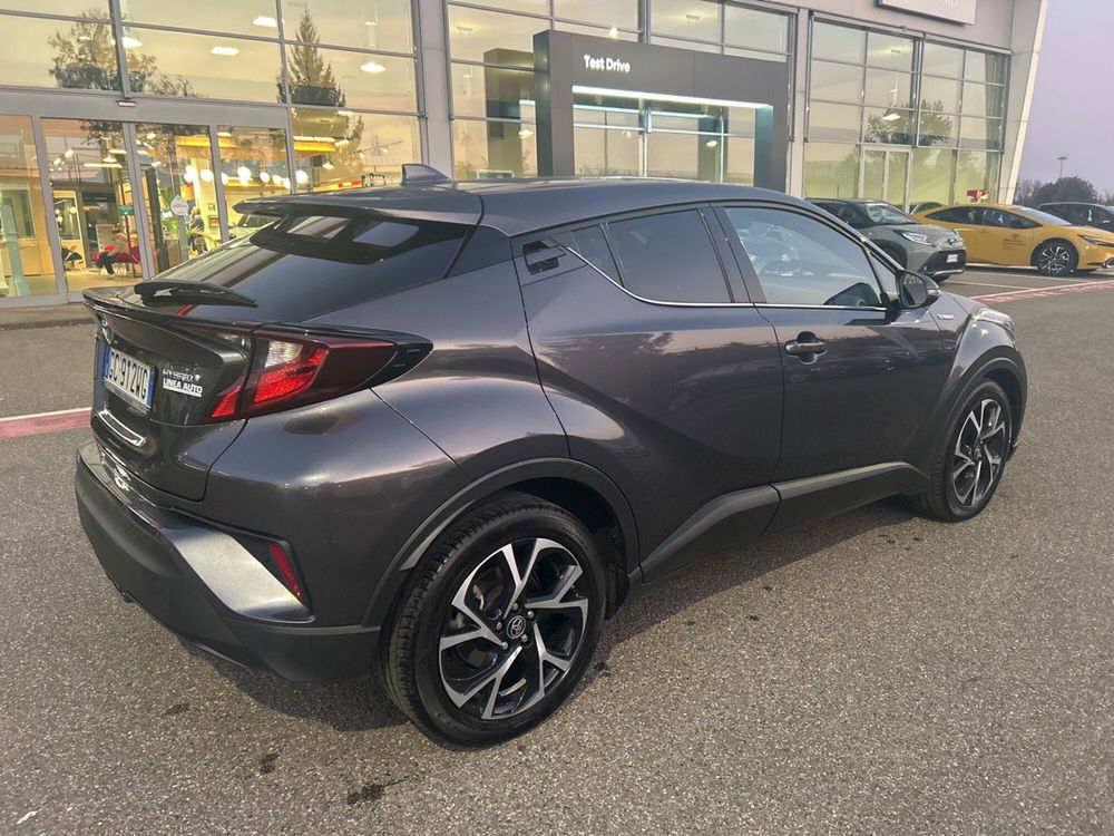 Toyota Toyota C-HR usata a Milano (6)