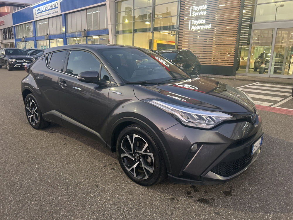 Toyota Toyota C-HR usata a Milano (9)