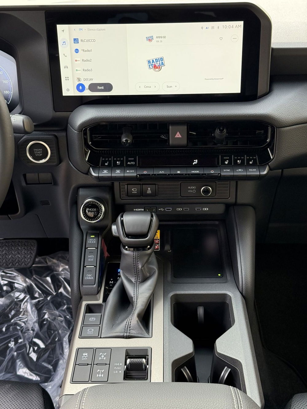 Toyota Land Cruiser nuova a Lecco (8)