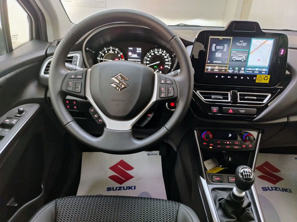 Suzuki S-Cross nuova a Rovigo (8)