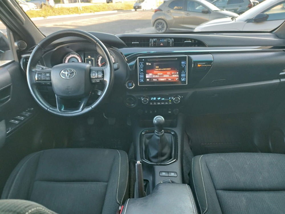 Toyota Hilux usata a Arezzo (12)