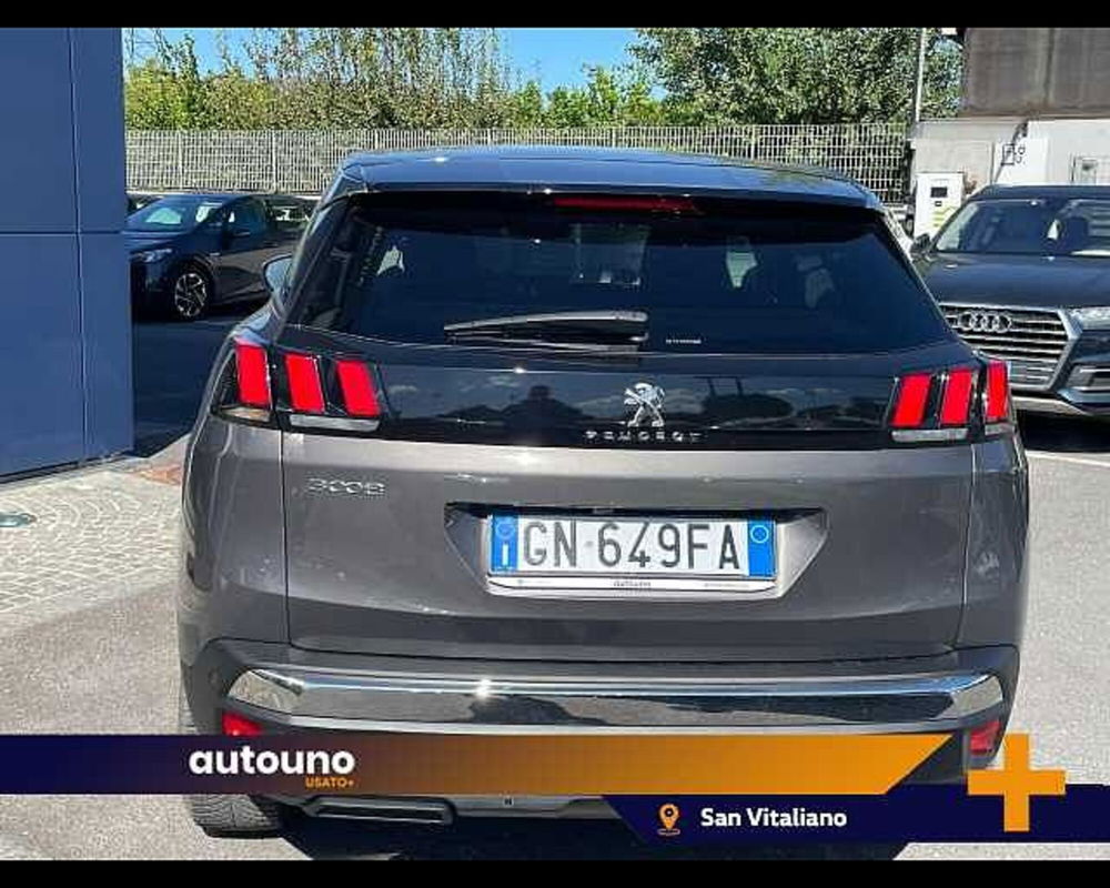 Peugeot 3008 usata a Napoli (4)