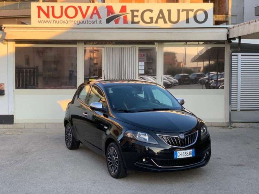 Lancia Ypsilon usata a Trapani