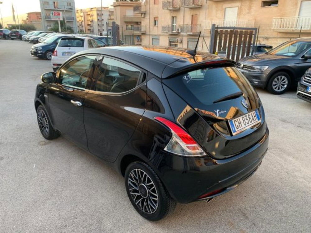 Lancia Ypsilon usata a Trapani (4)