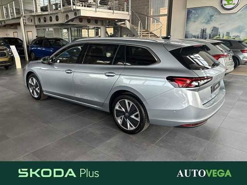 Skoda Superb nuova a Vicenza (2)