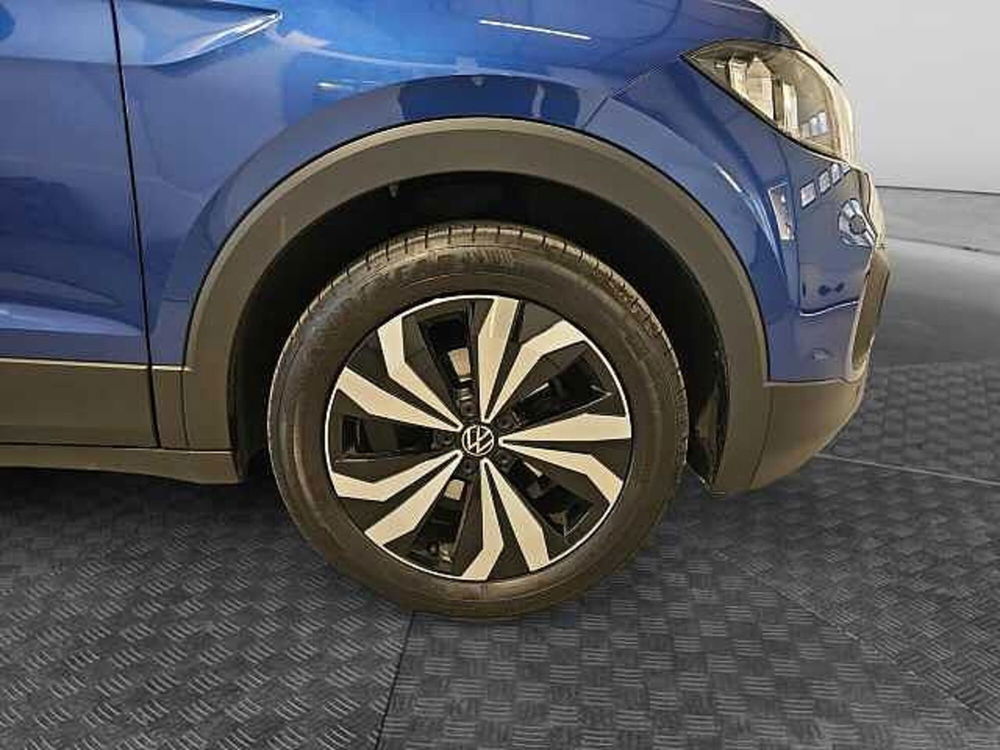 Volkswagen T-Cross usata a Lecco (16)