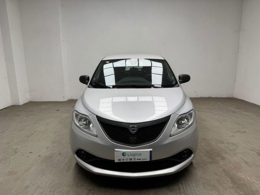 Lancia Ypsilon usata a Biella (2)