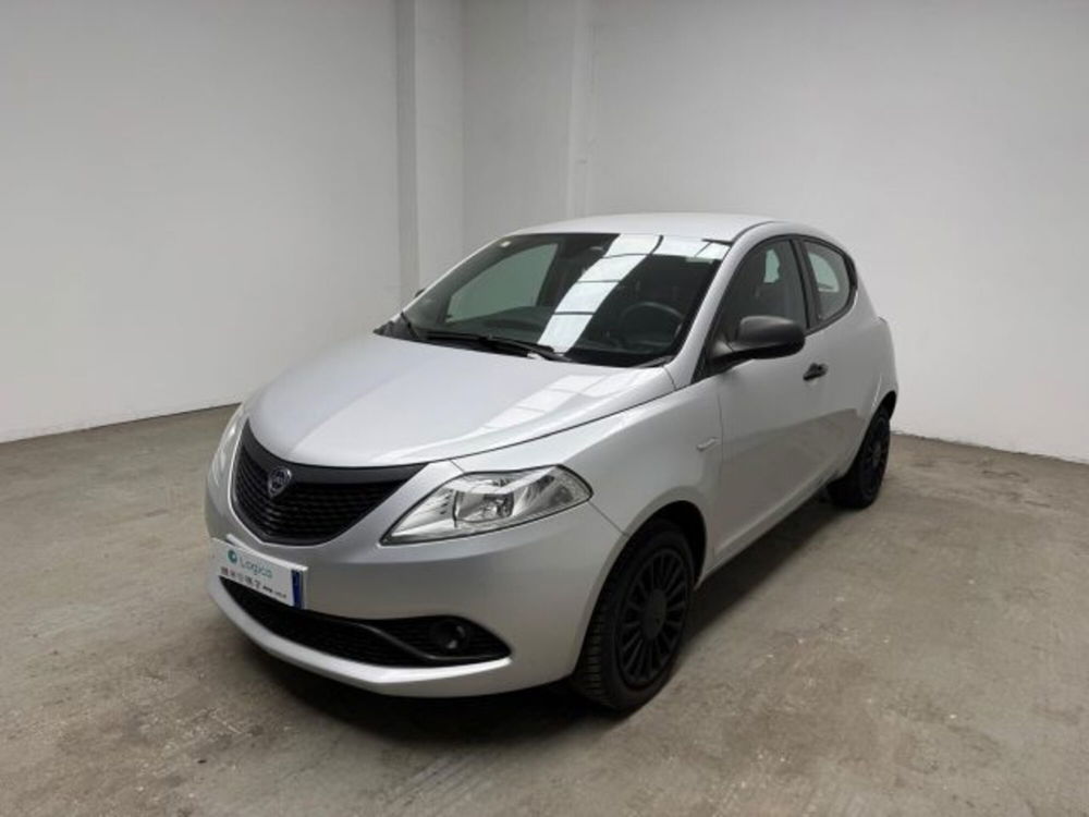 Lancia Ypsilon usata a Biella (5)